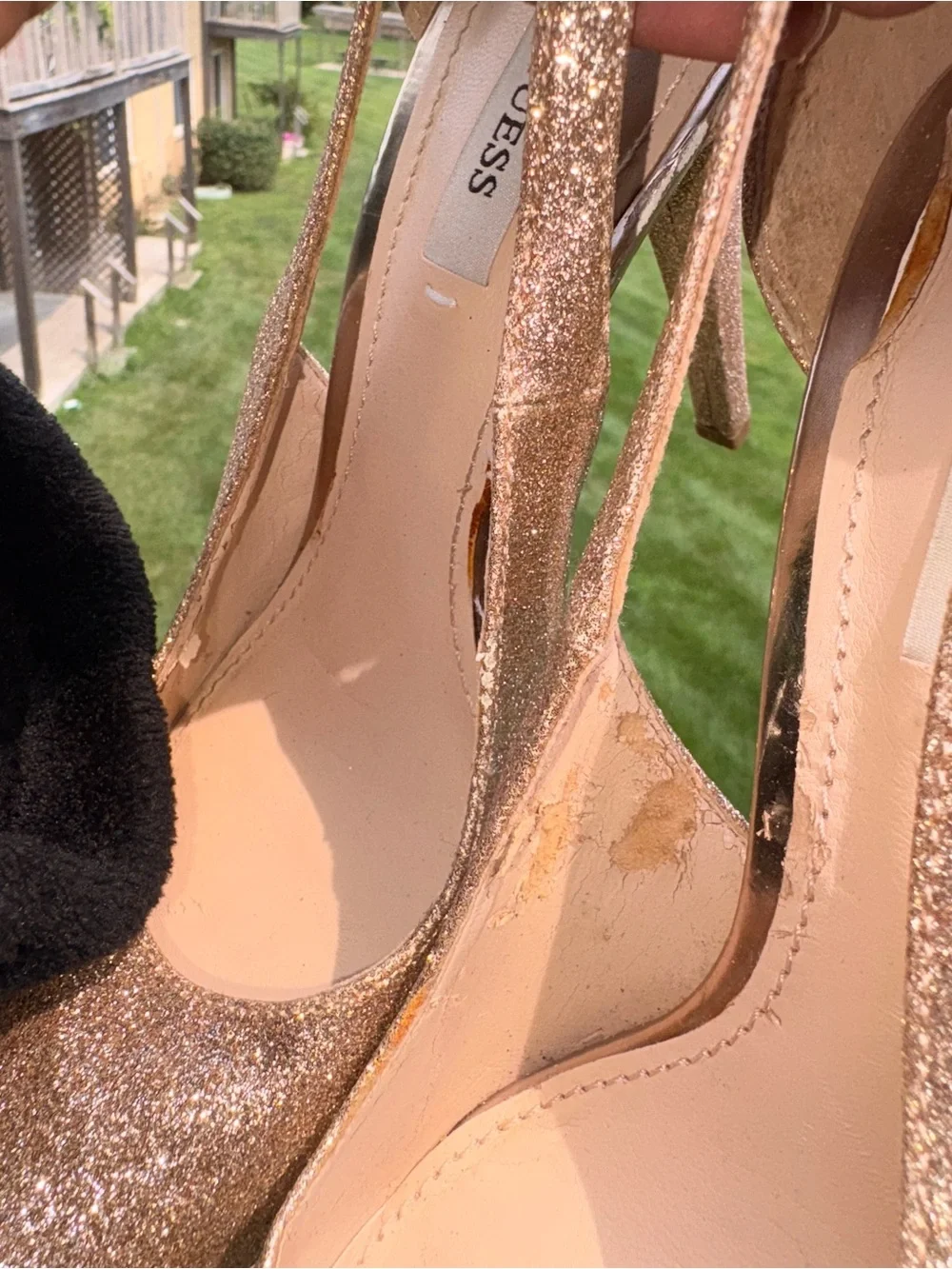 Guess gold glitter
